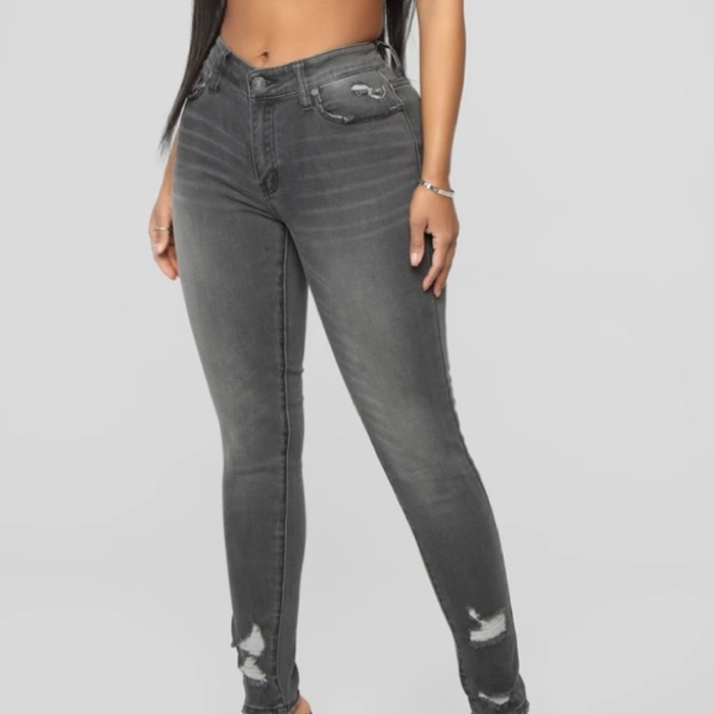 Midseason Madness Skinny Jeans- Charcoal
